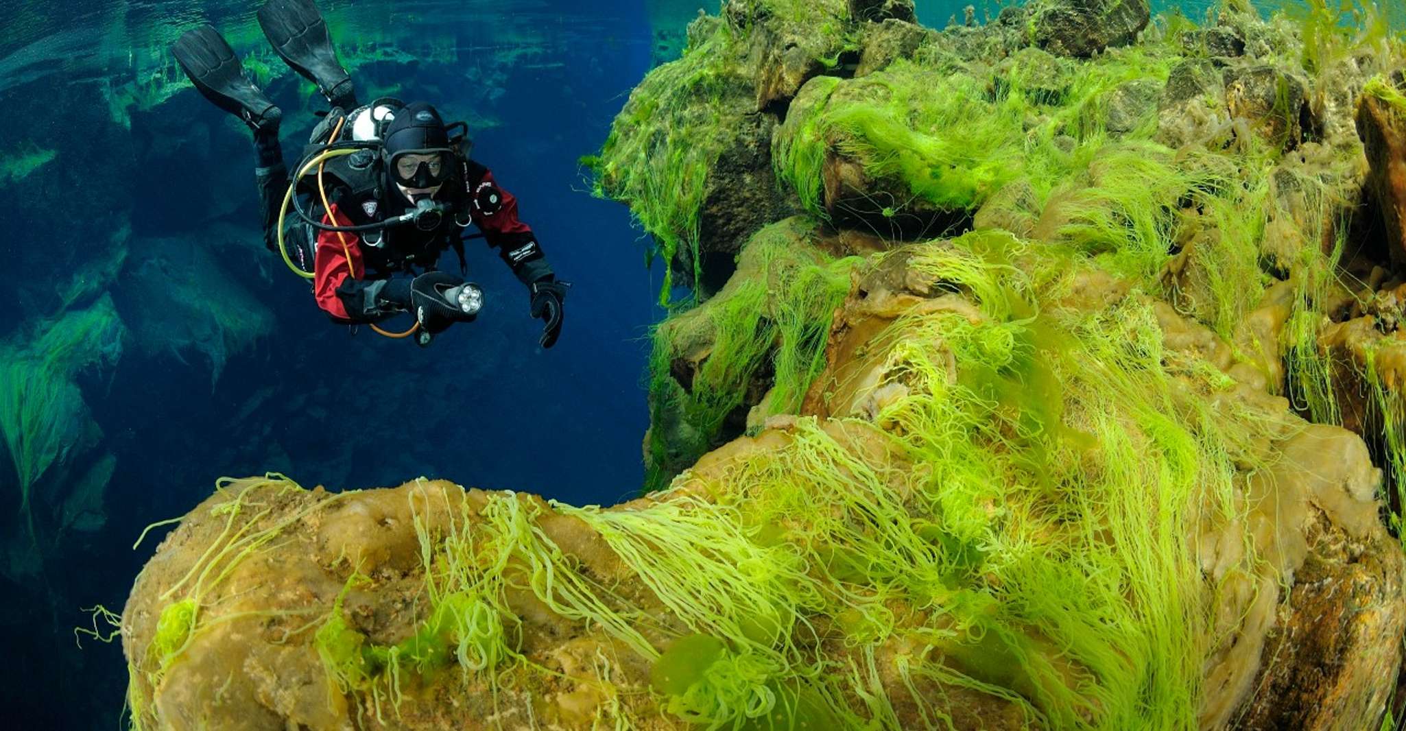 Silfra, Diving Between Tectonic Plates - Housity