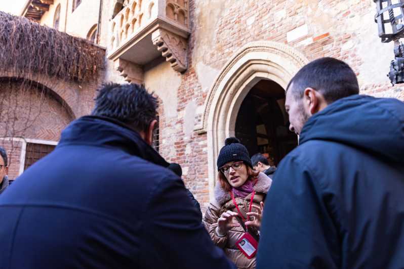 Verona: City Highlights & Street Food Walking Tour