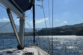 Palermo: Segeltour mit leichtem Mittagessen (ganztägig)