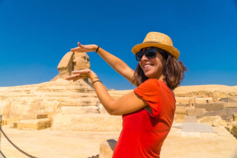 From Sharm El Sheikh: Egyptian Museum and Pyramids Day Trip