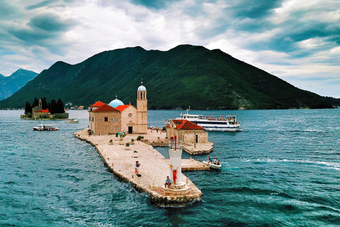 Mini Boka-tour (Perast- Lady of the rock- Kotor)