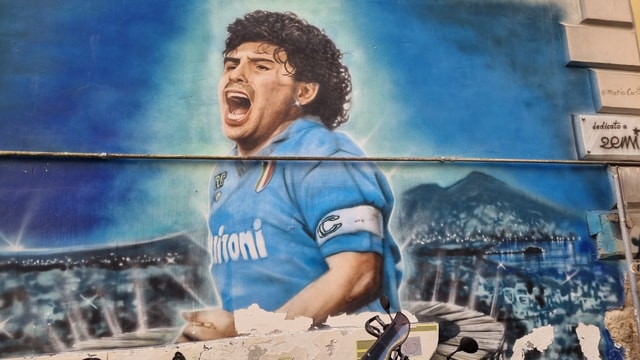 Maradona in Naples: A Modern Hero and the Meaning of D10S