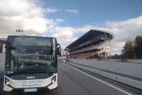 Barcelona: Barcelona Airport to/from Girona City Center