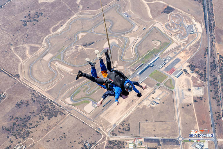 Adelaide: Skydive & Mustang Passenger Hotlaps Tour