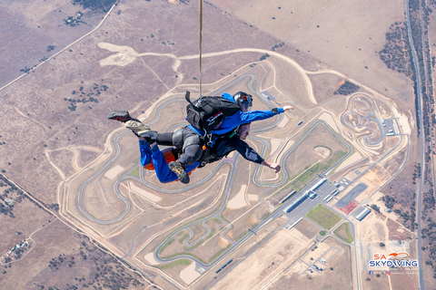 Adelaide: Skydive & Mustang Passenger Hotlaps Tour