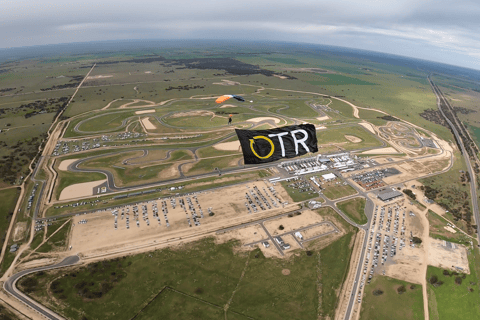 Adelaide: Skydive & Mustang Passenger Hotlaps Tour