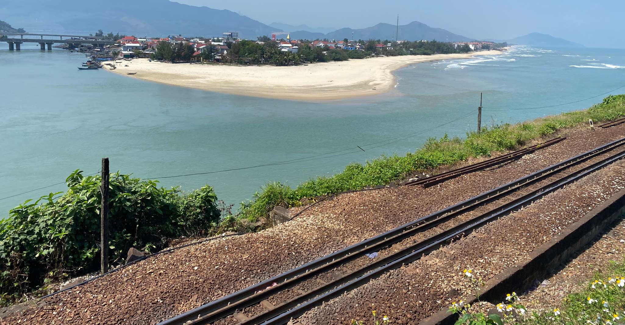 Danang oder Hoian, Transfer nach Hue Stadt mit Sightseeing - Hizvo