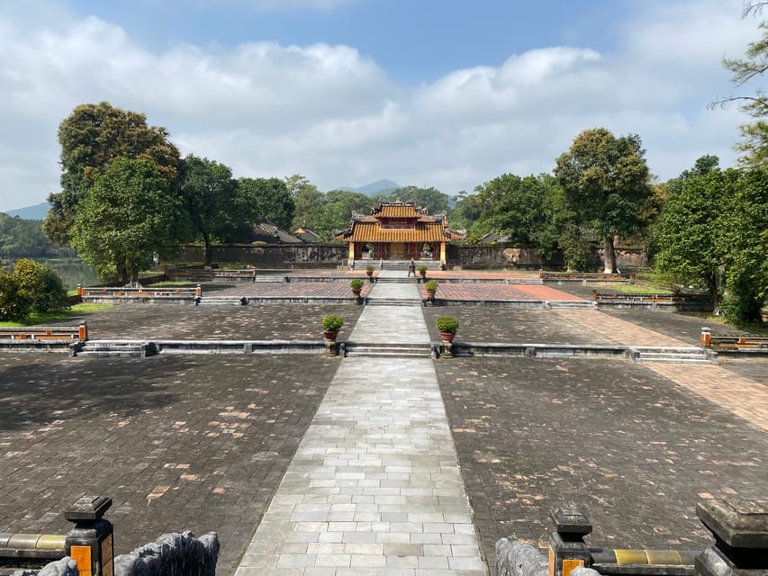 Danang oder Hoian, Transfer nach Hue Stadt mit Sightseeing - Hizvo