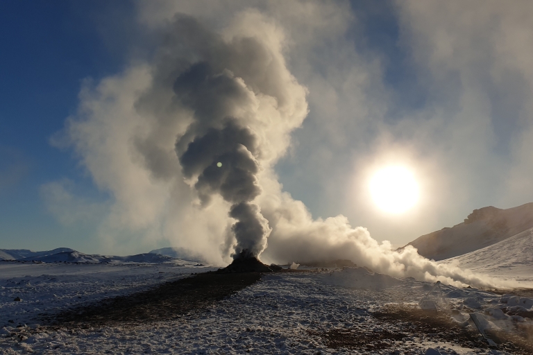 Au départ d'Akureyri : visite des bains géothermiques de Hverir et du lac MyvatnLac Myvatn Classic