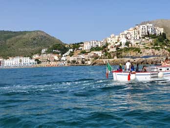 Private VIP day boat cruise to Gaeta and Sperlonga