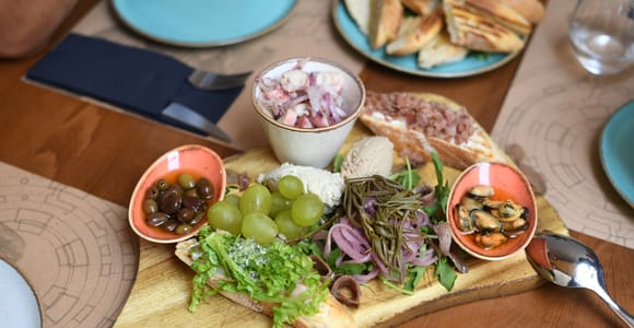 Zadar: Kulinarischer Rundgang mit Lebensmittelverkostungen