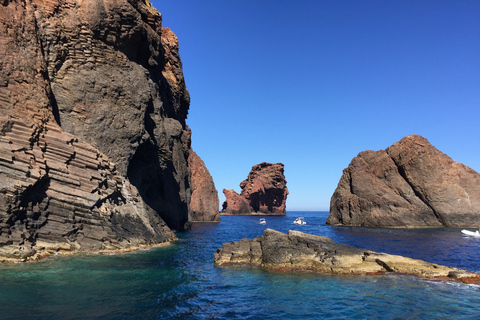 Cargèse: Scandola och Piana båttur med stopp i Girolata