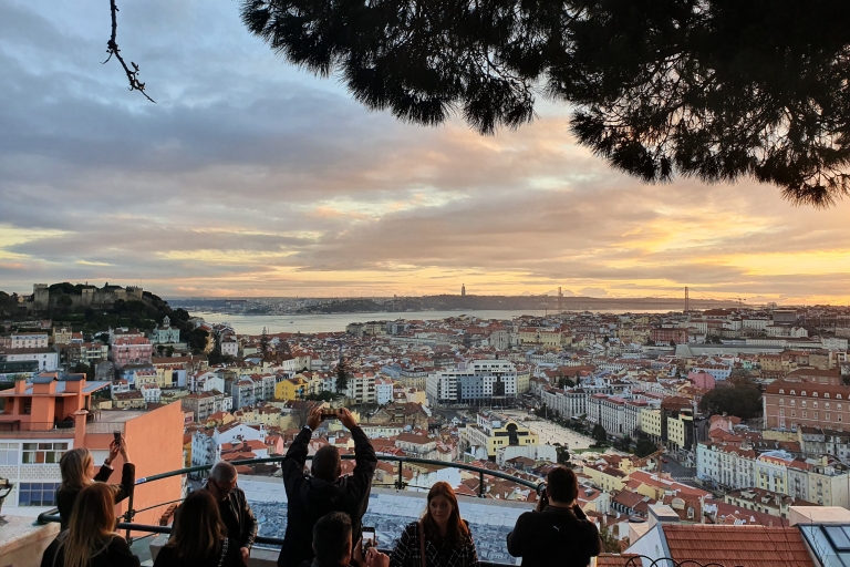 Lissabon: Elektrische Tuk Tuk Privat-Tour durch die Sieben Hügel