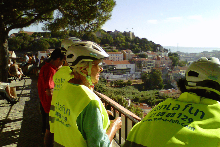 Lizbona: 7 Hills Half-Day Electric Bike Tour