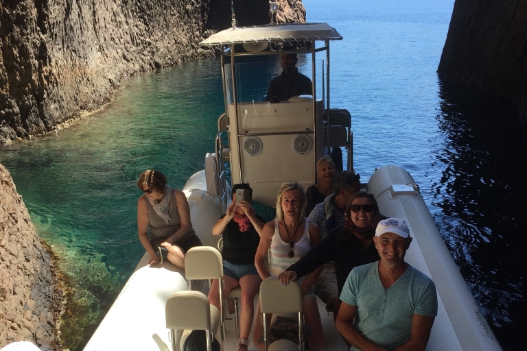 Cargèse : Excursion d'une journée à Scandola avec arrêt déjeuner à GirolataDe Cargèse : Scandola en bateau RIB et déjeuner à Girolata