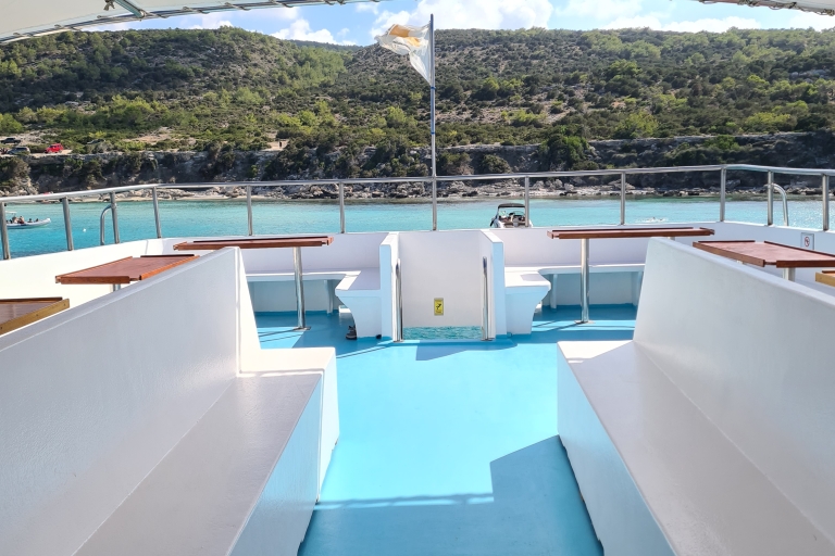 Las excursiones en barco con barbacoa incluyen recogida en todos los hoteles de la zona de PafosLas excursiones en barco con barbacoa incluyen recogida en la zona de Pafos