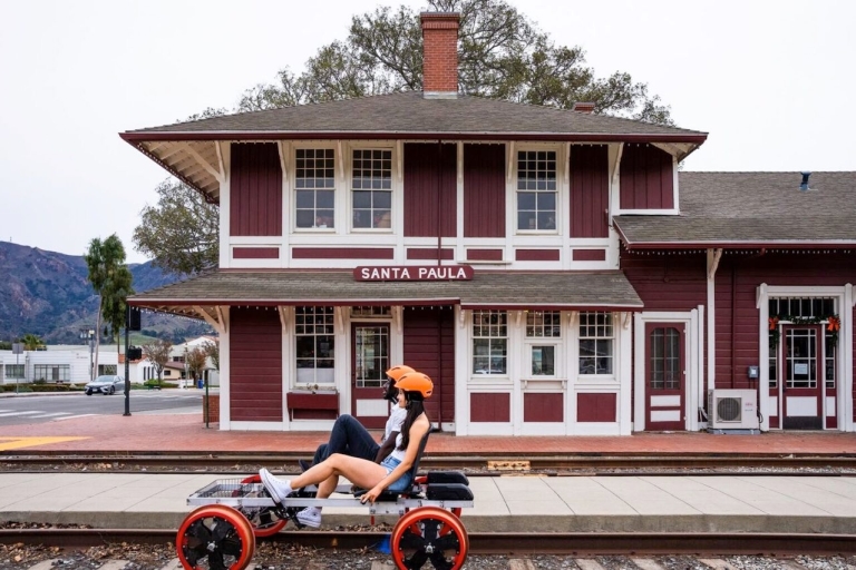 Ventura: Wycieczka z przewodnikiem po szynach z przystankiem na farmieVentura: wycieczka rowerowa z przewodnikiem po gajach pomarańczowych
