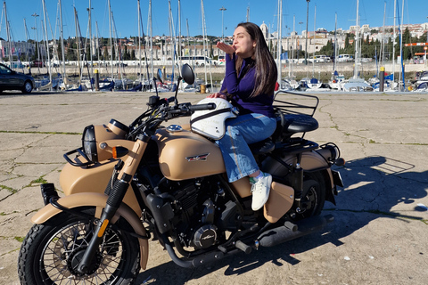 Lisbonne: Sidecar TourVisite de Lisbonne en Sidecar - Demi-journée