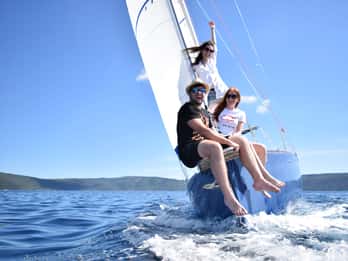 Cres: Sailing Experience Day-Trip