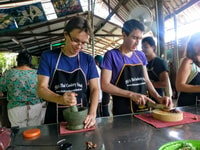 Krabi, classe di cucina tailandese del tardo pomeriggio di Ya - Hizvo