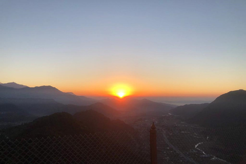 Tour dell&#039;alba a Sarangkot sulla catena dell&#039;Annapurna HimalayaSolo il conducente