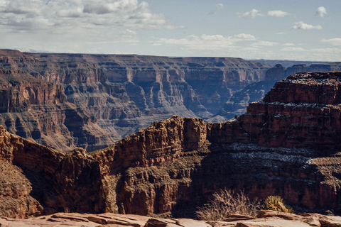 Las Vegas: Grand Canyon West Rim Private Van Tour