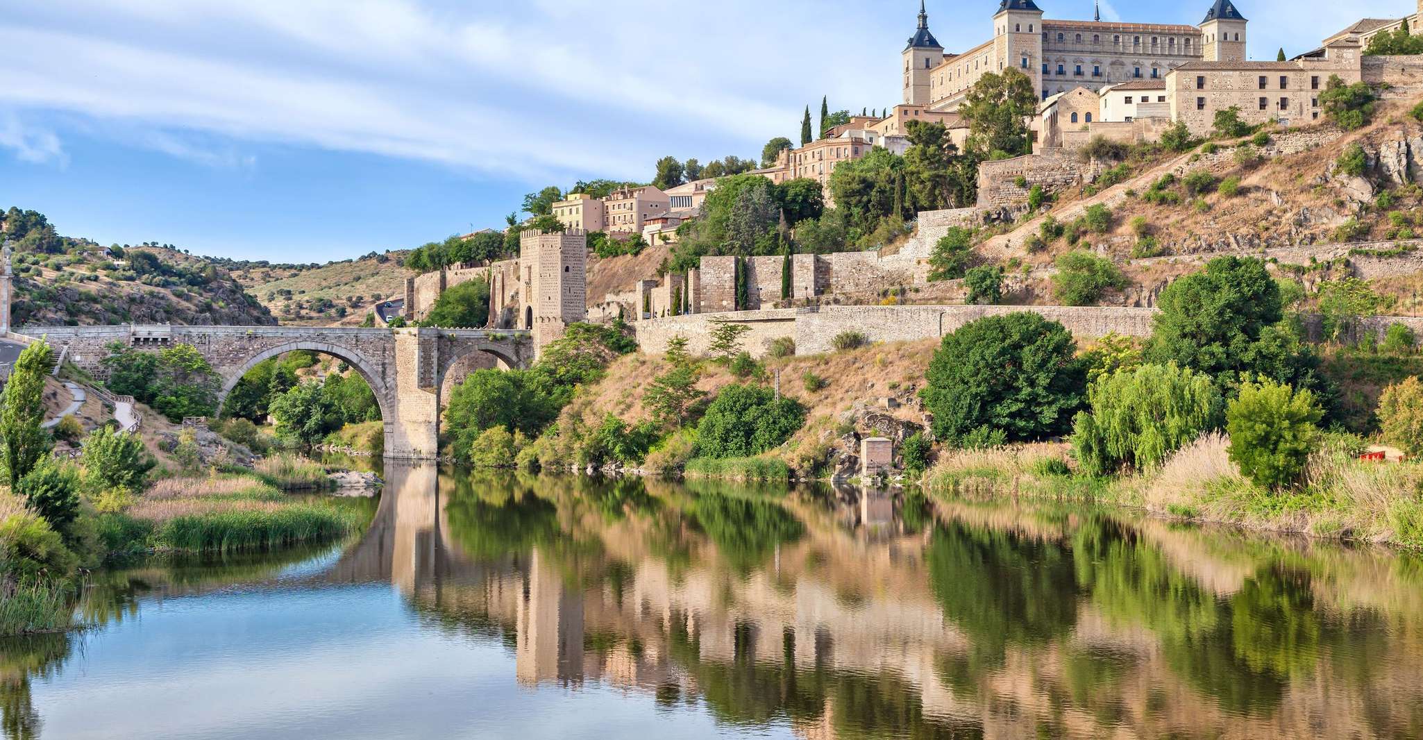Madrid, Toledo, Aranjuez, & Alcala de Henares Privatreise - Hizvo