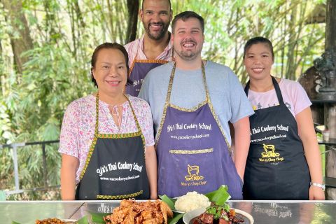 Krabi: Evening Thai Cooking Class at Ya's Cookery