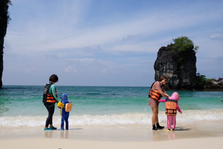 Krabi: Excursión de un día a la isla de Hong en lancha rápida con almuerzo tailandés