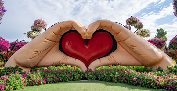 Dubai Miracle Garden Skip-the-Line Ticket & Transport Option