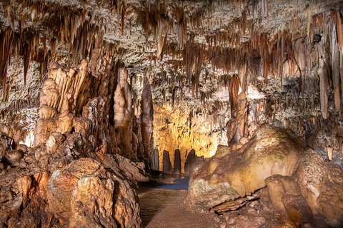 Cefalonia: Escursione a terra alle grotte di Melissani e DrogaratiCefalonia: escursione a terra alle grotte di Melissani e Drogarati