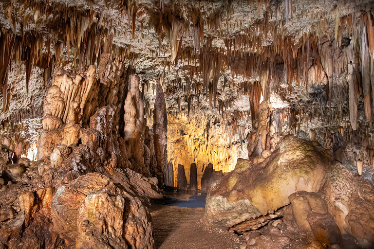 Kefalonia: Excursie aan land naar de grotten van Melissani en DrogaratiKefalonia: kustexcursie naar de grotten van Melissani en Drogarati