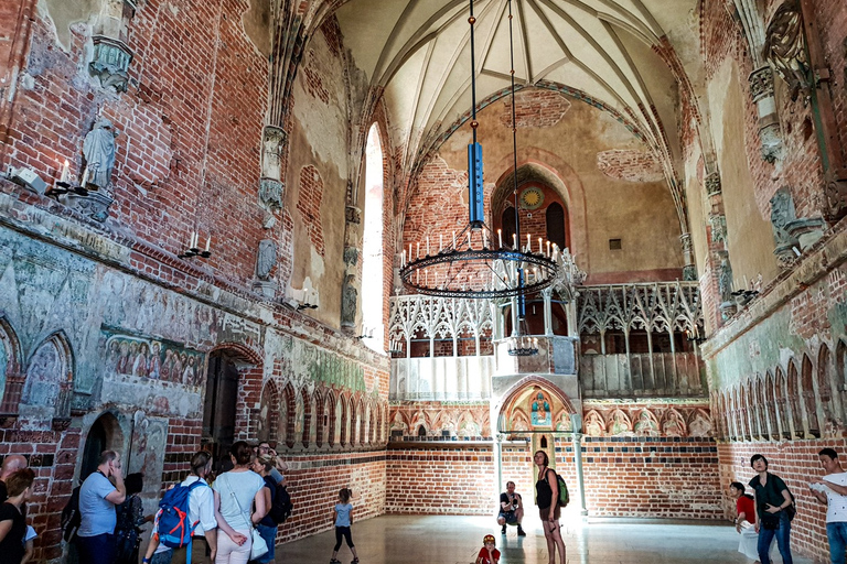 Gdansk: Malbork Castle & Westerplatte Tour met lokale lunchMalbork Castle: Tour met traditionele lunch