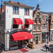 Dordrecht: Distillery Tour with Dutch Gin & Genever Tasting