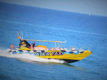 Corralejo: Isla de Lobos Round-Trip Ticket with Park Entry