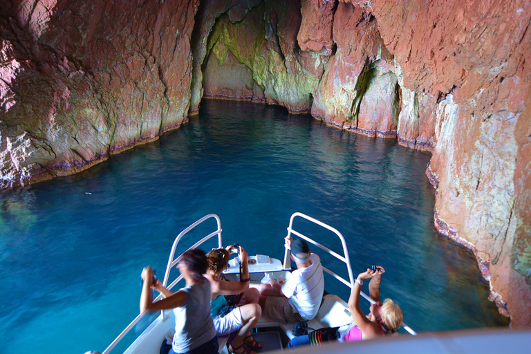 Cargèse : Scandola, Girolata et Piana : tour en bateau l'après-midiCargèse : Scandola, Girolata et Piana : visite en bateau l'après-midi