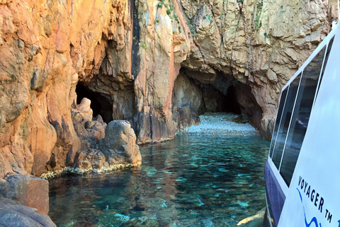 Cargèse : Scandola, Girolata et Piana : tour en bateau l'après-midiCargèse : Scandola, Girolata et Piana : visite en bateau l'après-midi