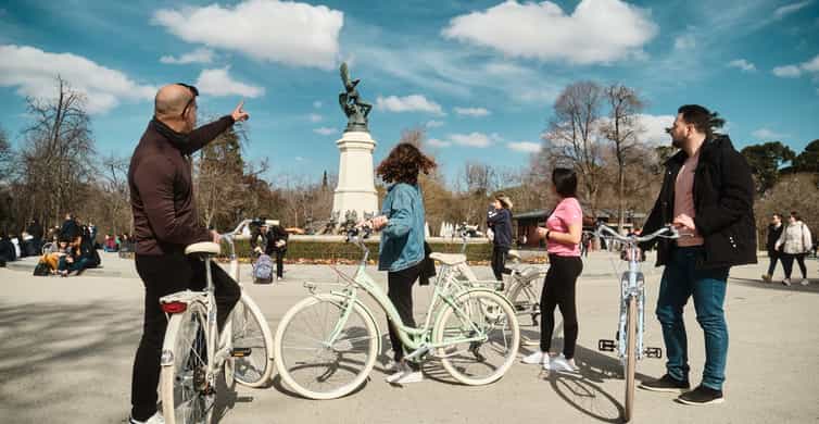 Madrid: City Highlights Guided Vintage Bike Tour photo 5