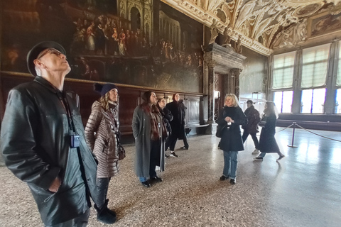 Venice: Doge&#039;s Palace Guided Tour with Optional Gondola RideSmall Group Tour in English without Gondola Ride