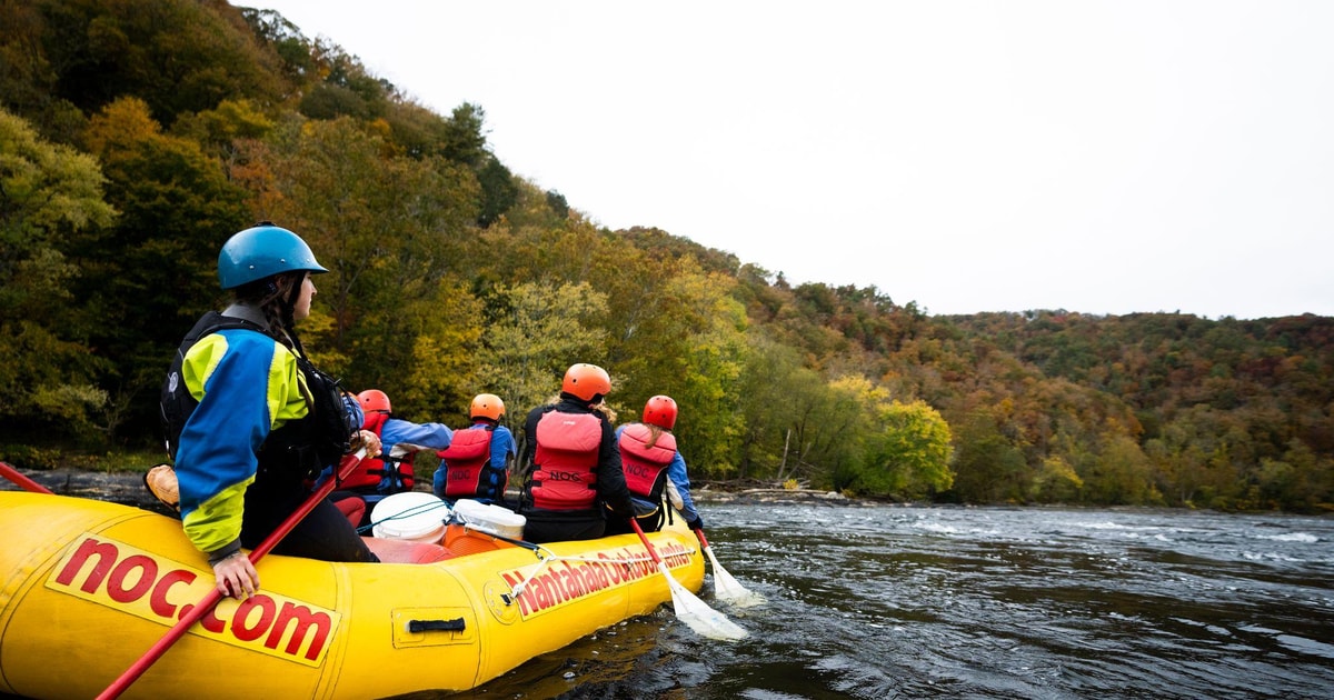 Marshall Expérience de rafting sur la rivière French Broad en eaux