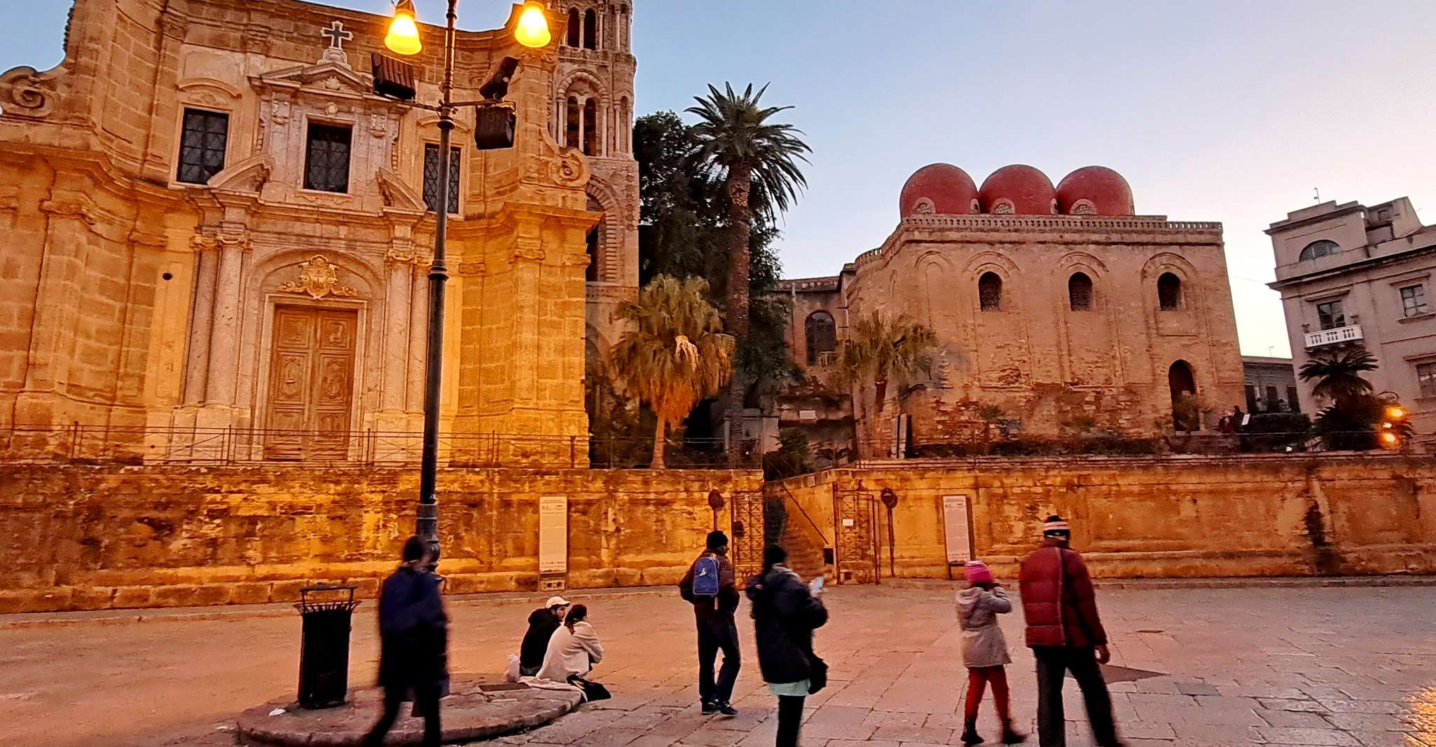Palermo di sera, tour del centro storico - Hizvo