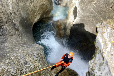 Banff: Canyoning för nybörjare halvdagstur