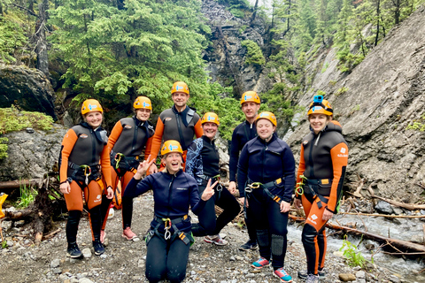 Banff : Excursion d'une demi-journée pour les débutants en canyoning