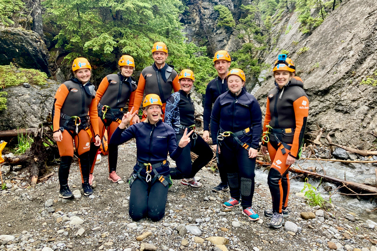 Banff : Excursion d'une demi-journée pour les débutants en canyoning