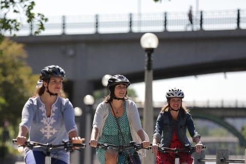 Ottawa: 4-Hour Bike Rental