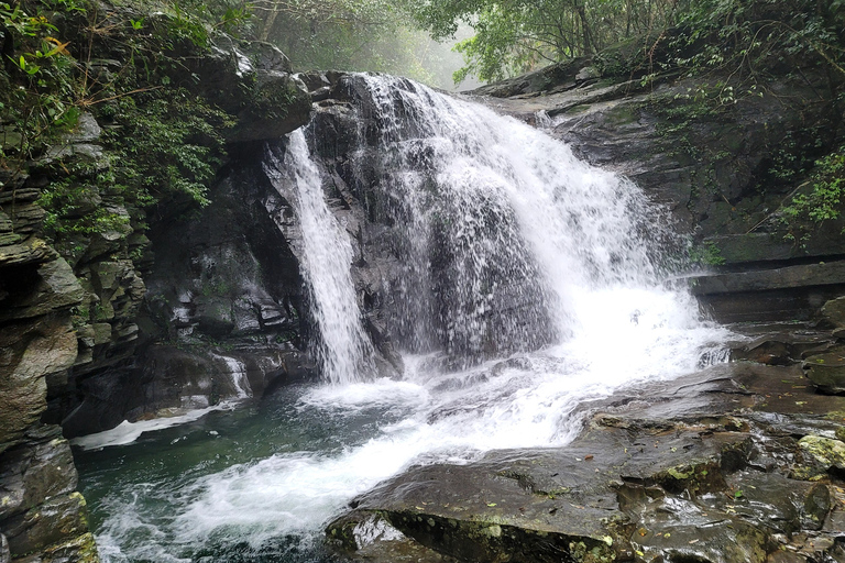 Hue to Da Nang/Hoi An via Bach Ma TrekkingTransferir Hue para Da Nang via Parque Nacional Bach Ma