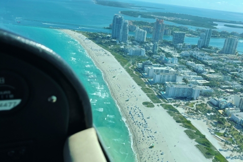 Miami: 60-Minute Private Romantic Flight Tour with champagne