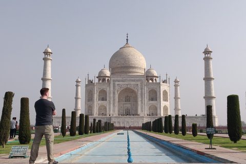 New Delhi: 2-Day Tour of Agra &amp; Fatehpur by Superfast TrainTour with 4-Star Hotel Accommodation