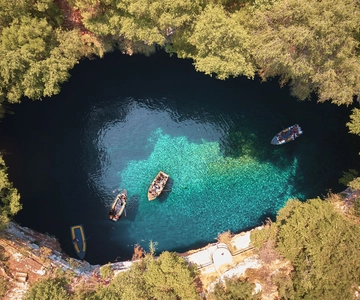 Kefalonia: Wine Tasting, Melissani, Drogarati & Fiscardo