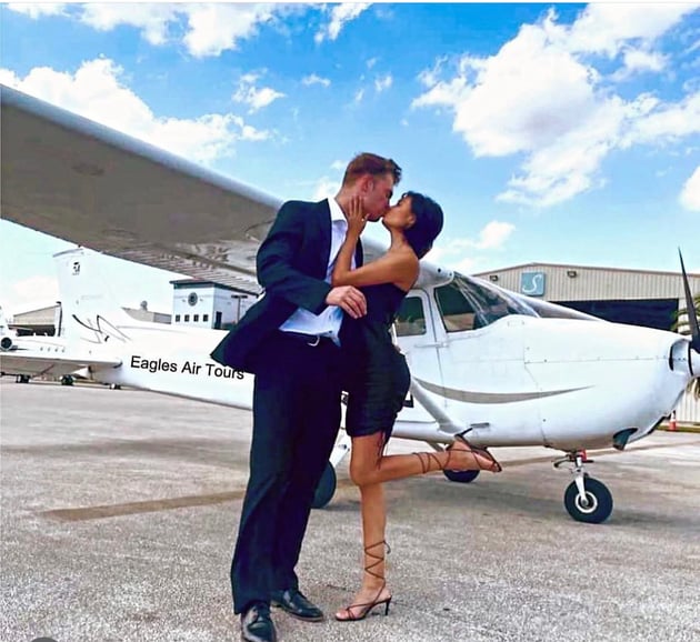 Miami: Romantic 50-Minute Private Flight Tour with Champagne